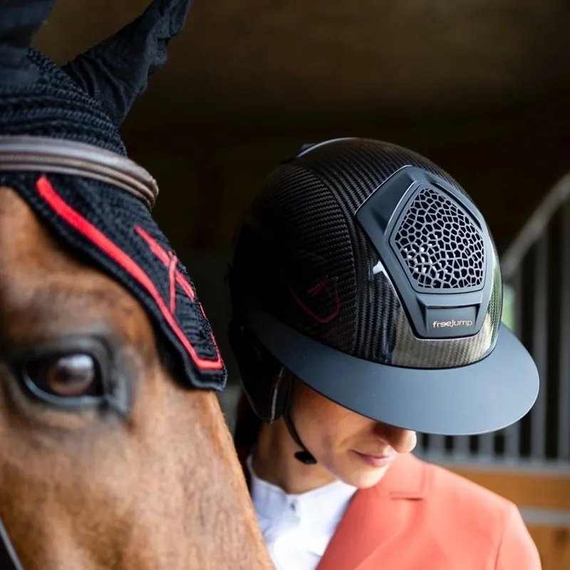 Freejump Voronoi Carbon Wide Peak Temple Protection Riding Hat - Black Gloss-4