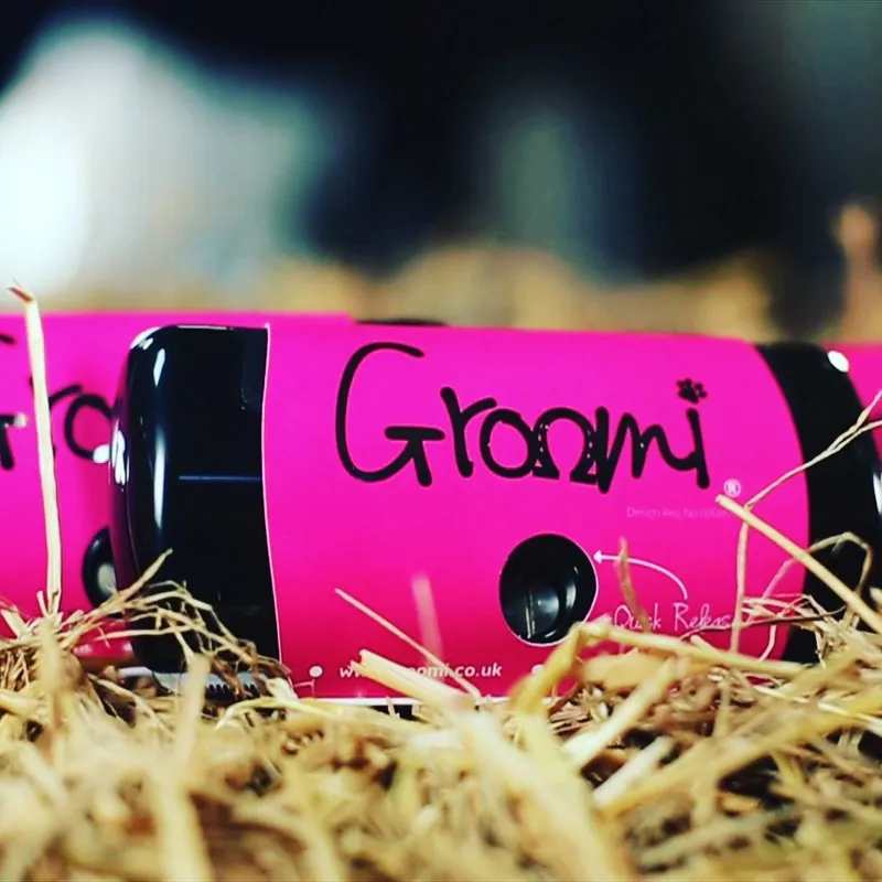 Groomi Shedding Tool - Black-2