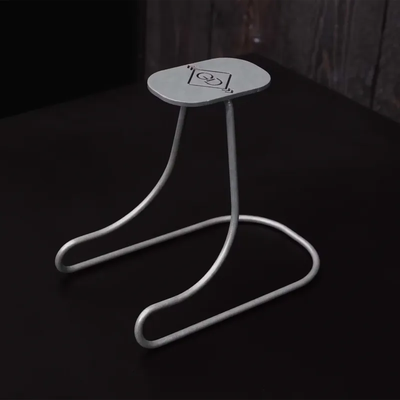 Grooming Deluxe Riding Hat Holder - Silver-1