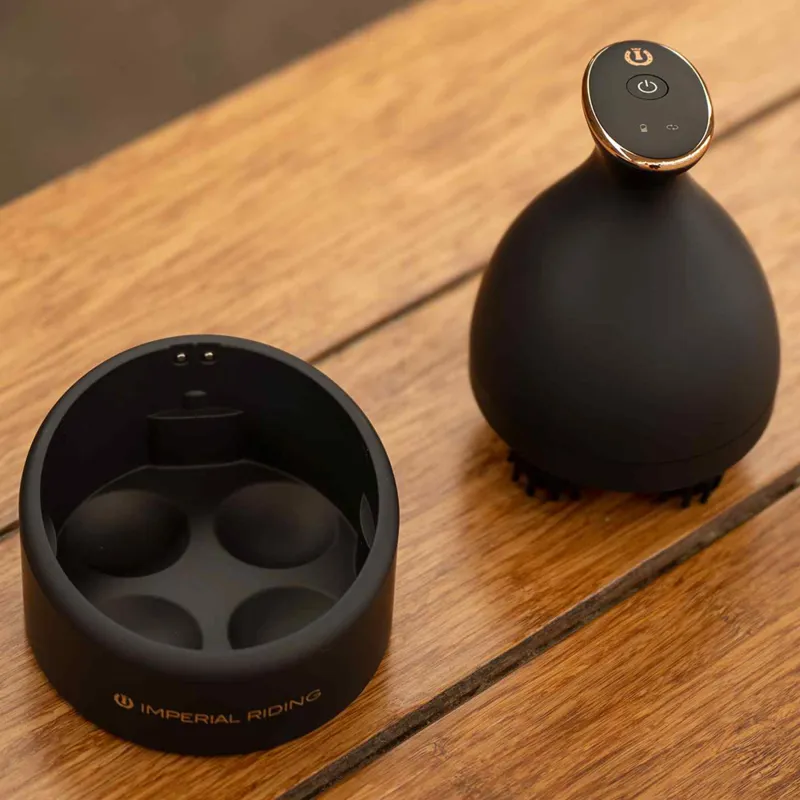 Imperial Riding Volta Grooming and Relaxation Brush -2