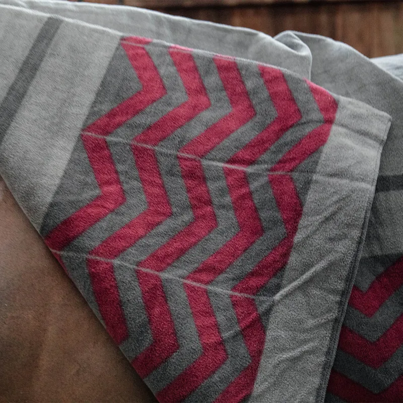 Kentucky Square Heavy Fleece Fishbone Rug - Bordeaux-3