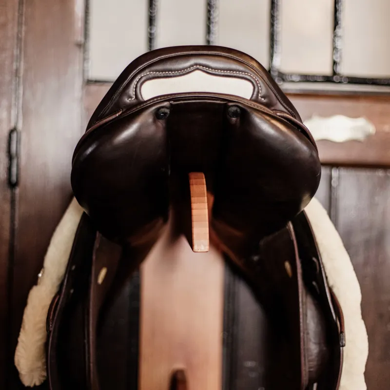 Grooming Deluxe Wooden Saddle Rack-2