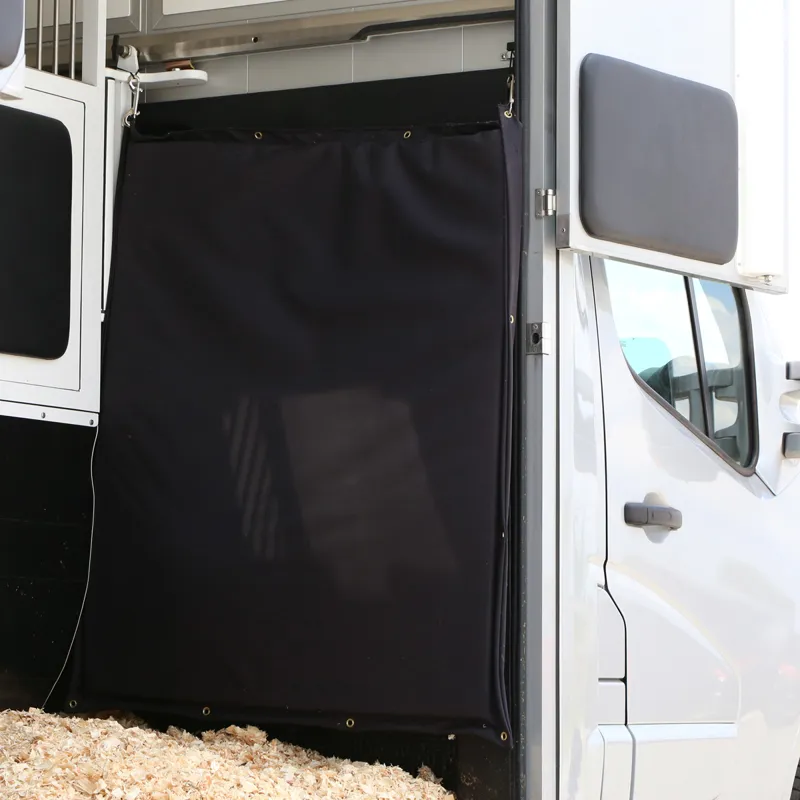 Kentucky Kick Pad - Black-2