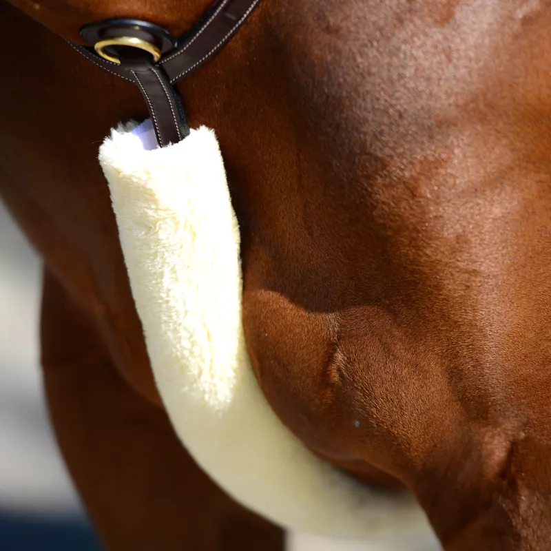 Kentucky Artificial Sheepskin Breastplate Cover - Natural