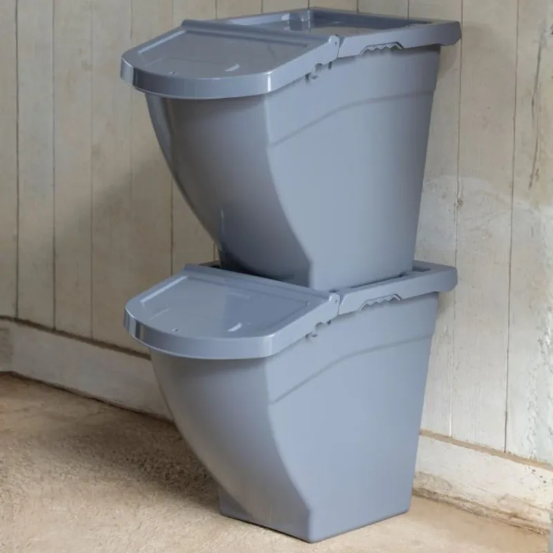 Kerbl Stackable 40L Feed Storage Box -3