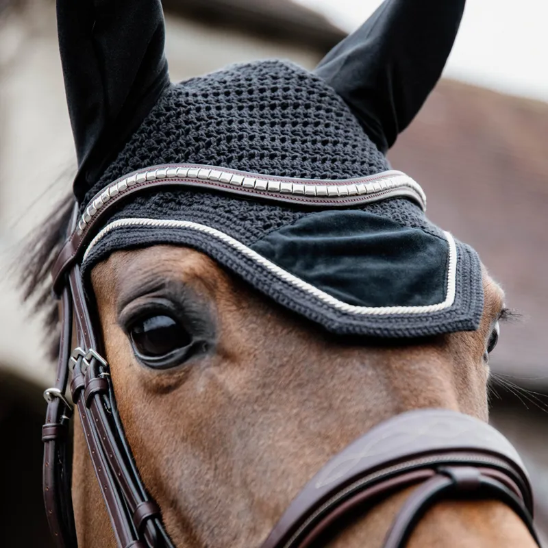 Kentucky Wellington Velvet Fly Veil - Black-1