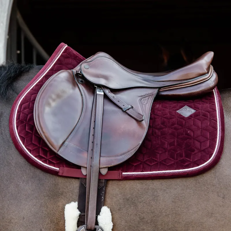 Kentucky Velvet Jumping Saddlecloth - Bordeaux