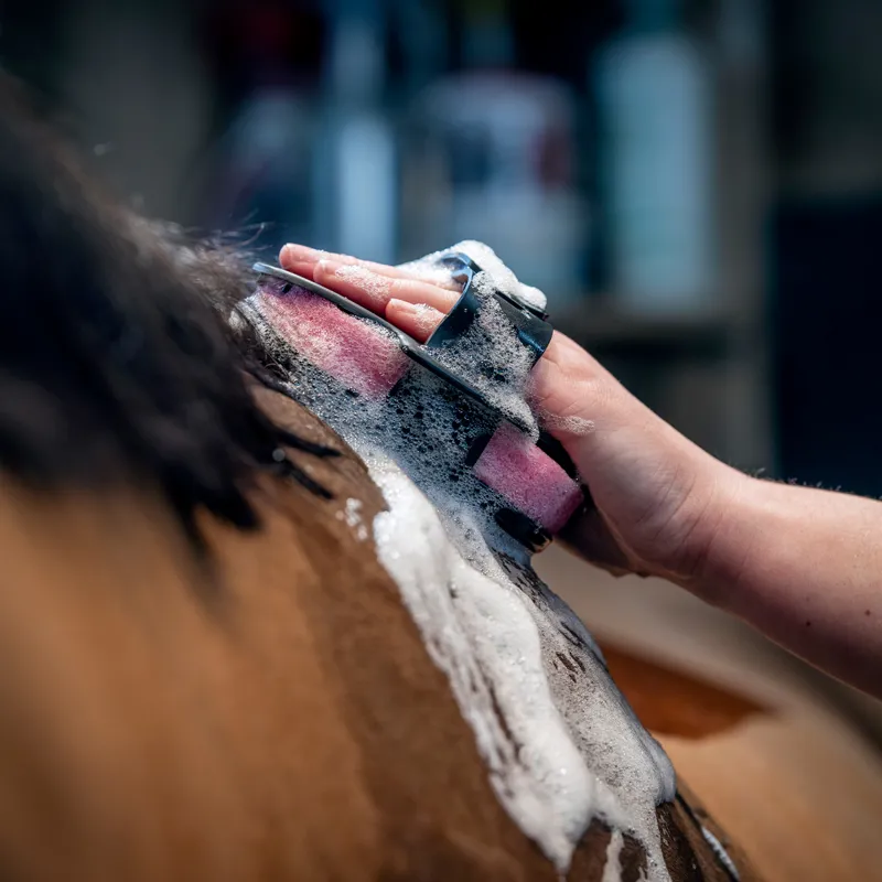 LeMieux Hippo Scrubber Brush-2