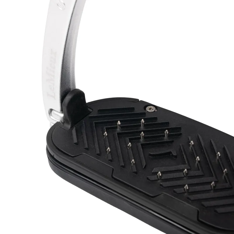 LeMieux Vector Control Flat Safety Stirrups - Aluminium-2