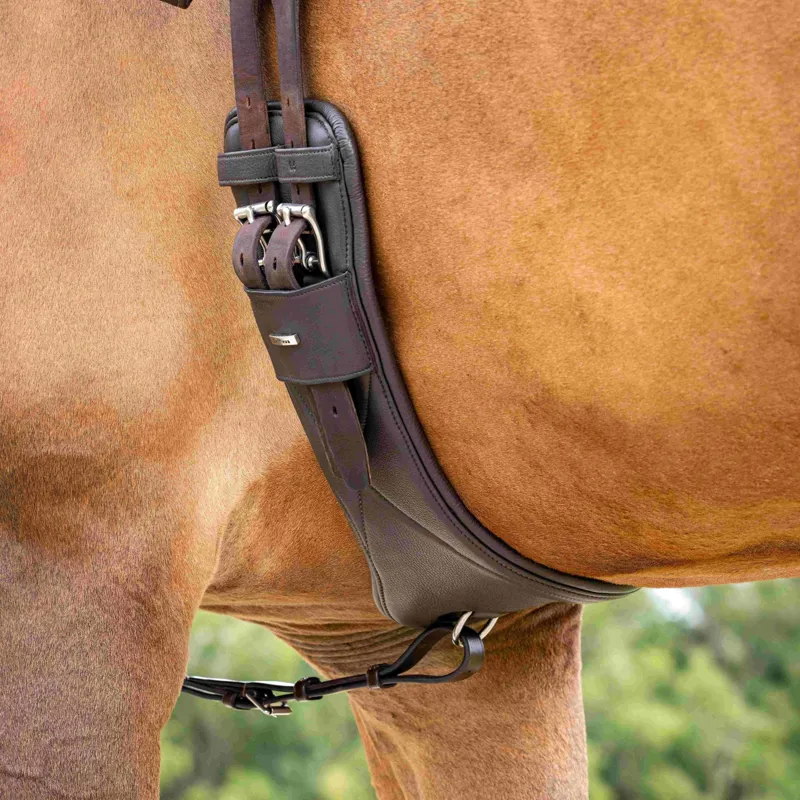 LeMieux Arika Contoured Dressage Girth - Brown-1