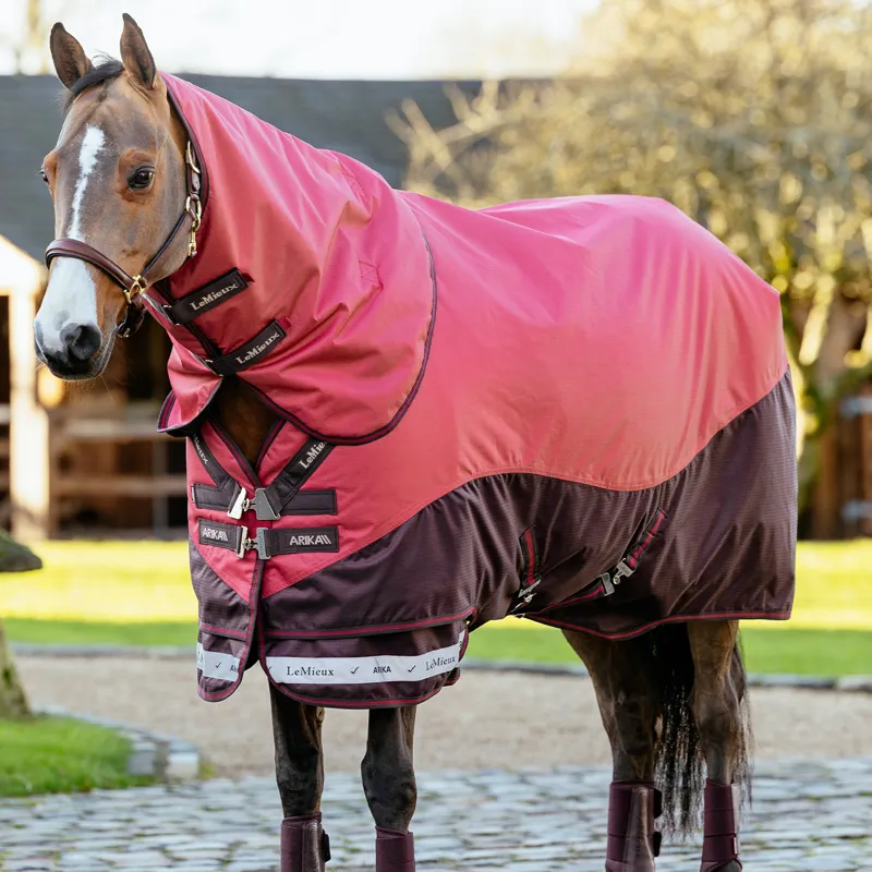 LeMieux Arika Ripstop 600D 100g Detachable Neck Turnout Rug - Cranberry-3