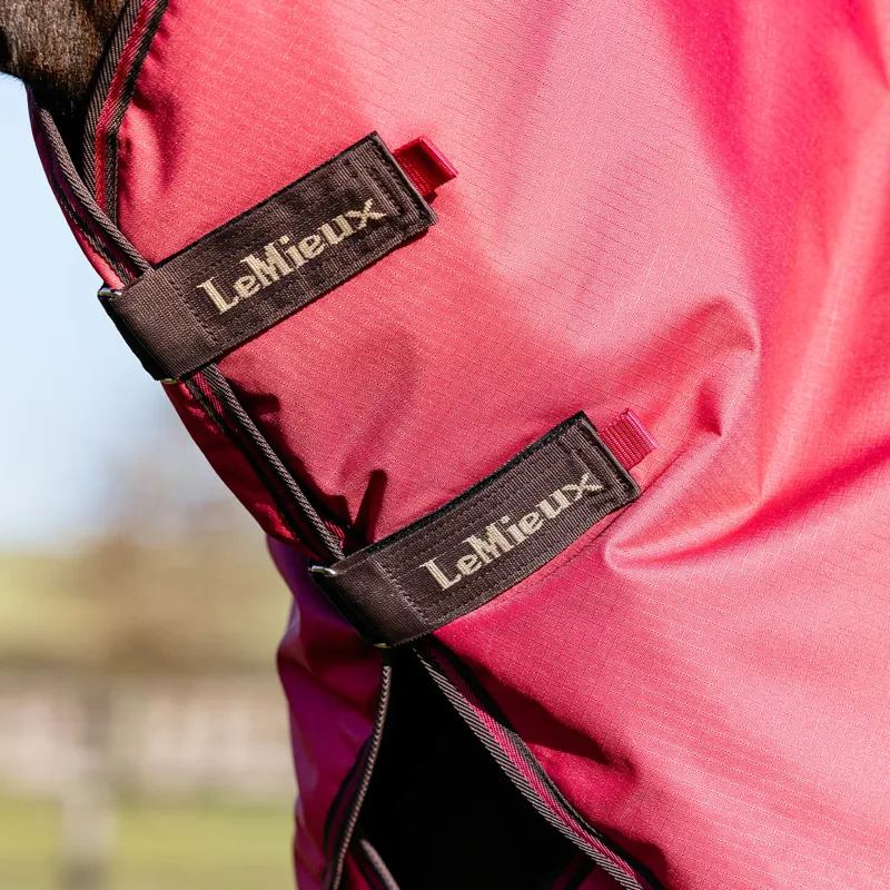 LeMieux Arika Ripstop 600D 100g Detachable Neck Turnout Rug - Cranberry-6