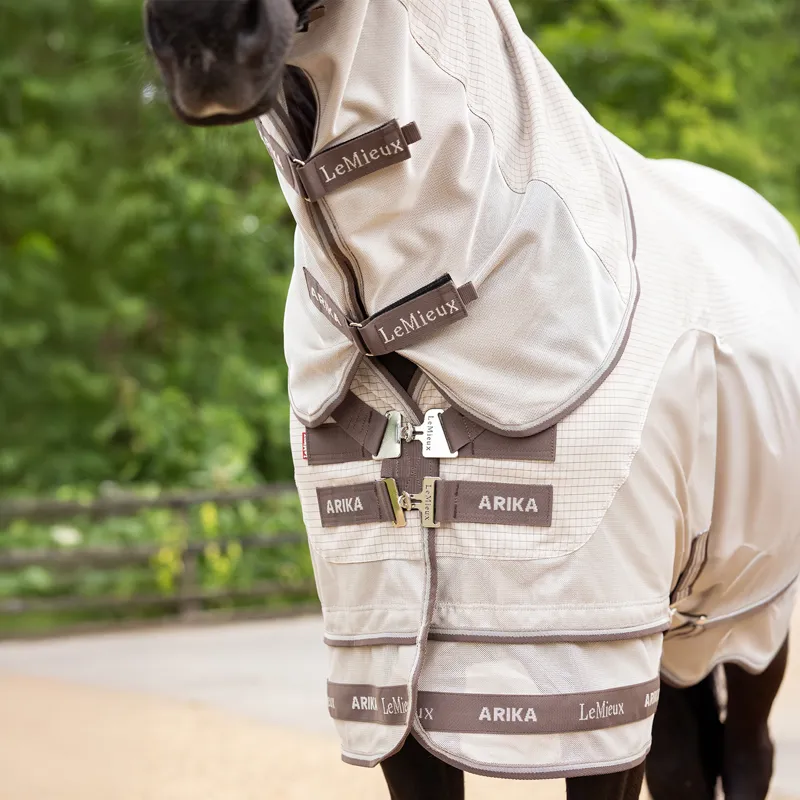 LeMieux Arika Sunstopper Detachable Neck Cooler Sheet - Stone-8