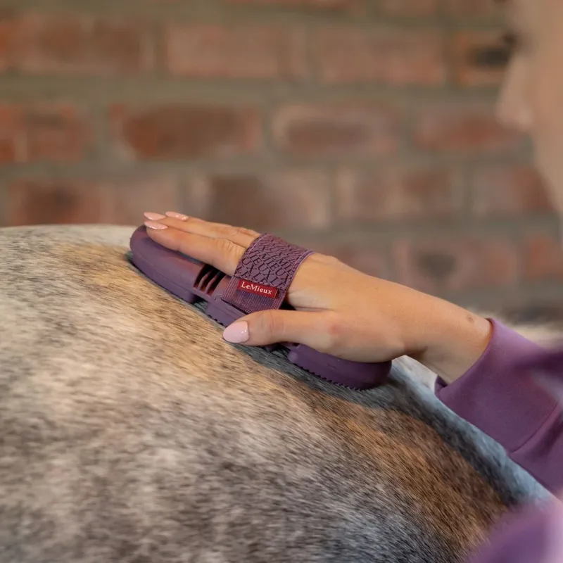 LeMieux Flexi Curry Comb - Powder Blue/Mallow-3