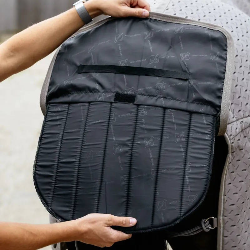 LeMieux Kudos 3D Mesh Travel Rug - Pecan-2