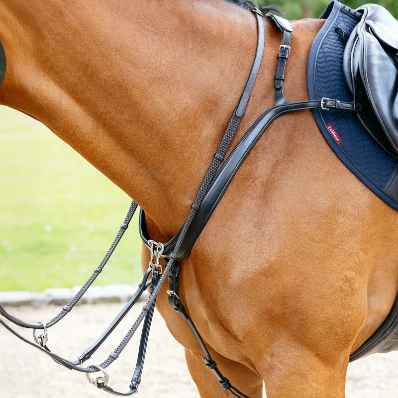 LeMieux Kudos Bridge Breastplate - Black-1