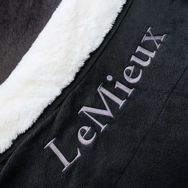 LeMieux Kudos Luxe Fleece Show Rug - Black-4