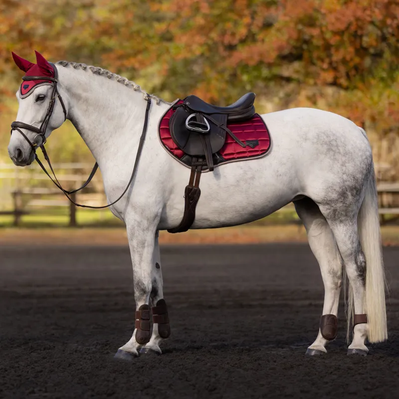 LeMieux Loire Classic Satin Close Contact Square - Ember-1