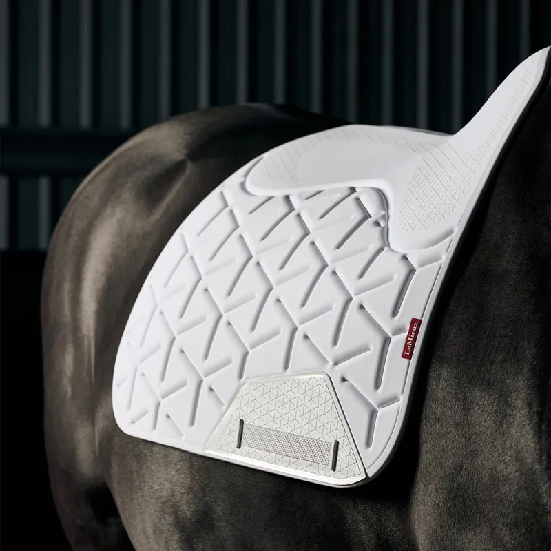 LeMieux ProForm Moulded Dressage Saddlecloth - White-2