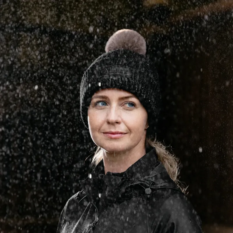 LeMieux x Sealskinz Waterproof Beanie Hat - Black-1