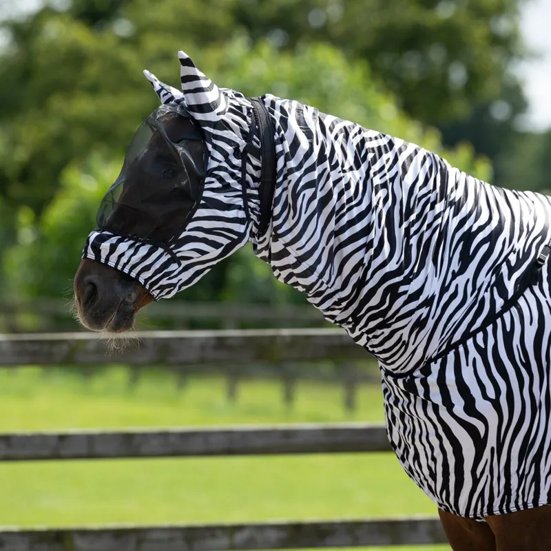 QHP Eczema Fly Mask with Ears - White