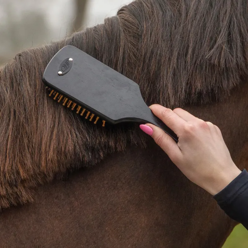 QHP Royal Grooming Set - Black-1