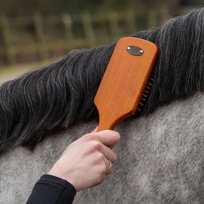 QHP Royal Grooming Set - Dark Brown-2