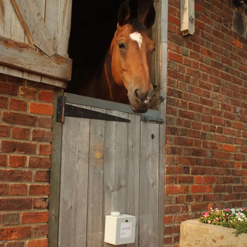 QuitKick Door Kicker Plus Unit Charger and Backplate-1