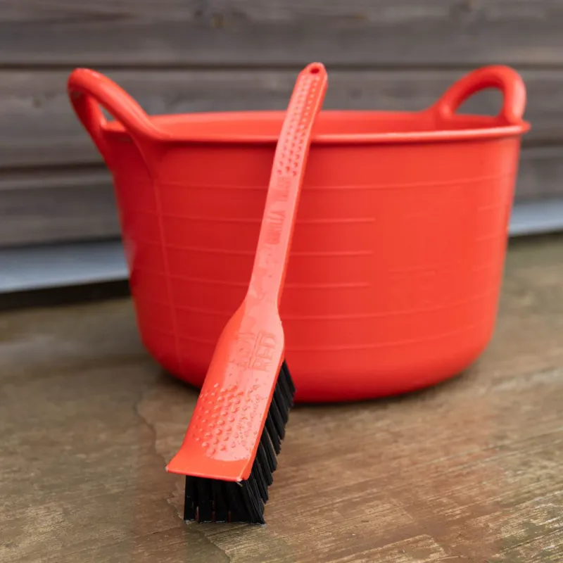 Red Gorilla Gorilla Bucket Brush - Red-5