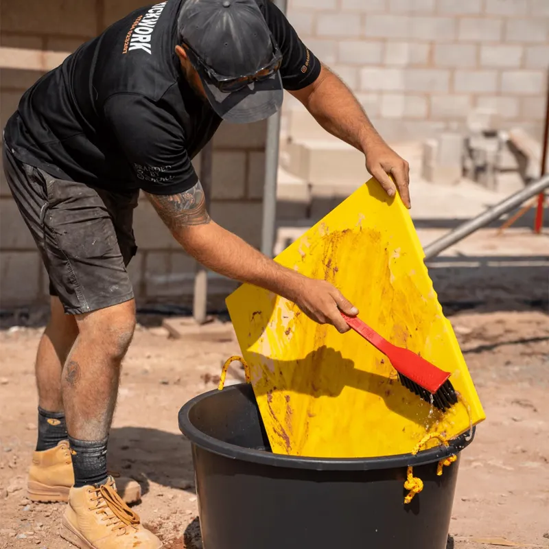 Red Gorilla Gorilla Bucket Brush - Red-3