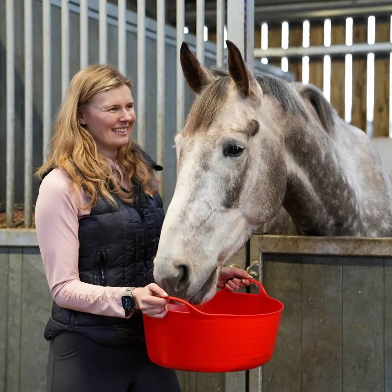 Red Gorilla Tubtrug Flexible Small Shallow 15lt Bucket - Red-1