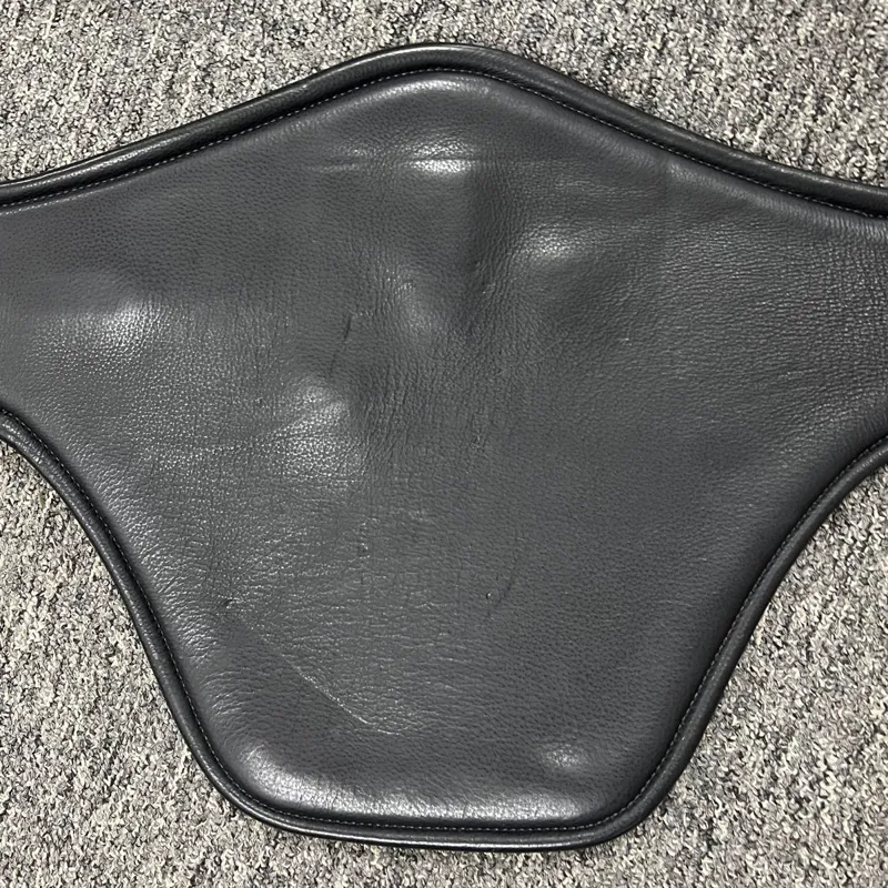 Horseware Leather Stud Girth - 105cm - Black - Not Quite Perfect-2