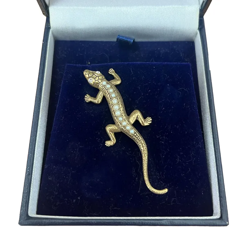 Spartan Stock Pin - Gold Gecko - Not Quite Perfect