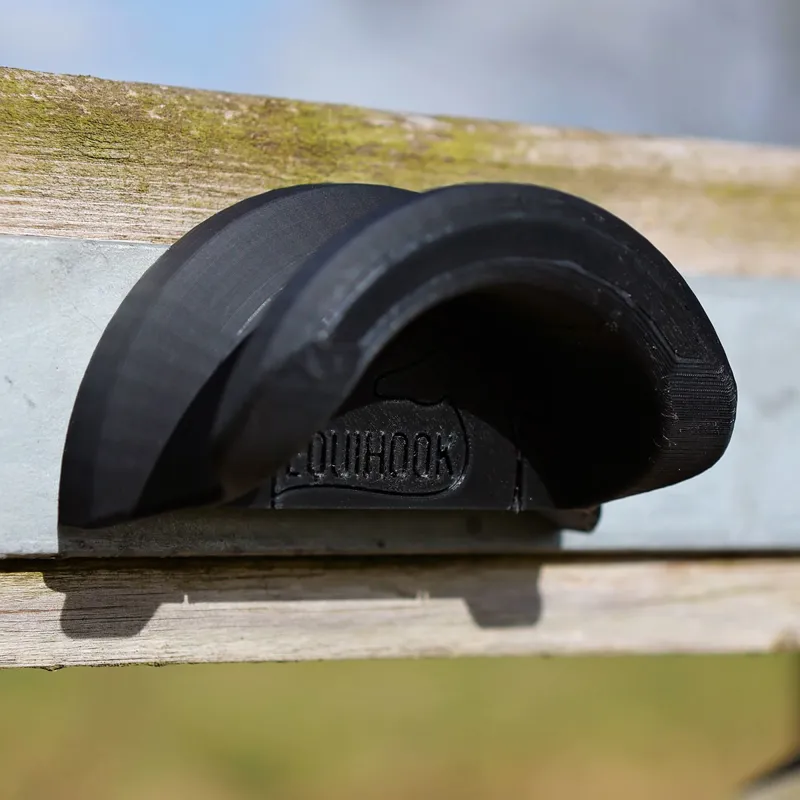 EquiHook Magnetic Bridle Hook - Black