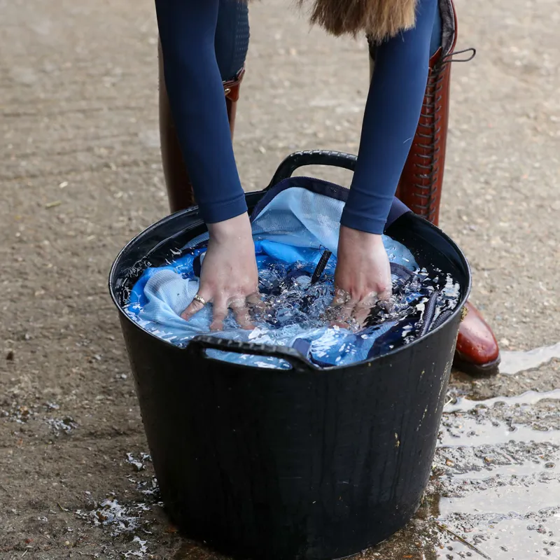 Equilibrium Quick Chill Detachable Neck Cooling Rug - Light Blue-3