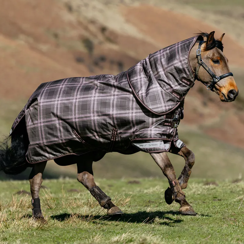LeMieux Arika Heritage Check 600D Detachable Neck 100g Turnout - Cocoa