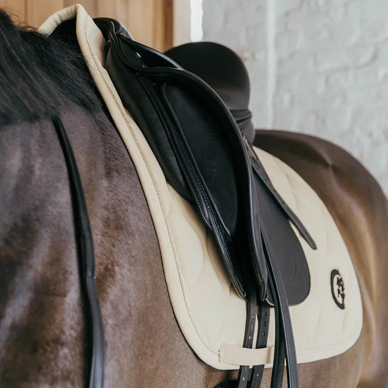 Kentucky 3D Logo Wave Dressage Saddlecloth - Beige-3