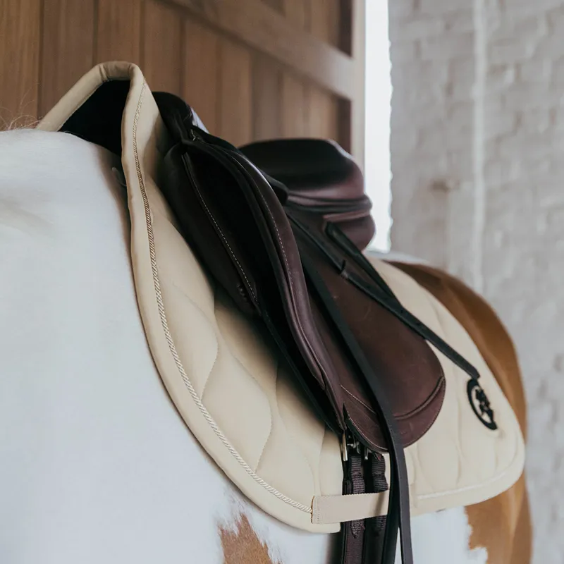 Kentucky 3D Logo Wave Jump Saddlecloth - Beige-4