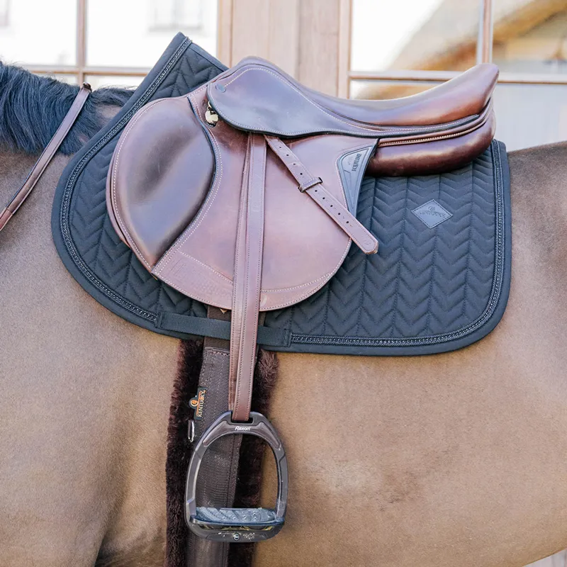 Kentucky Metal Chain Jump Saddlecloth - Black-1