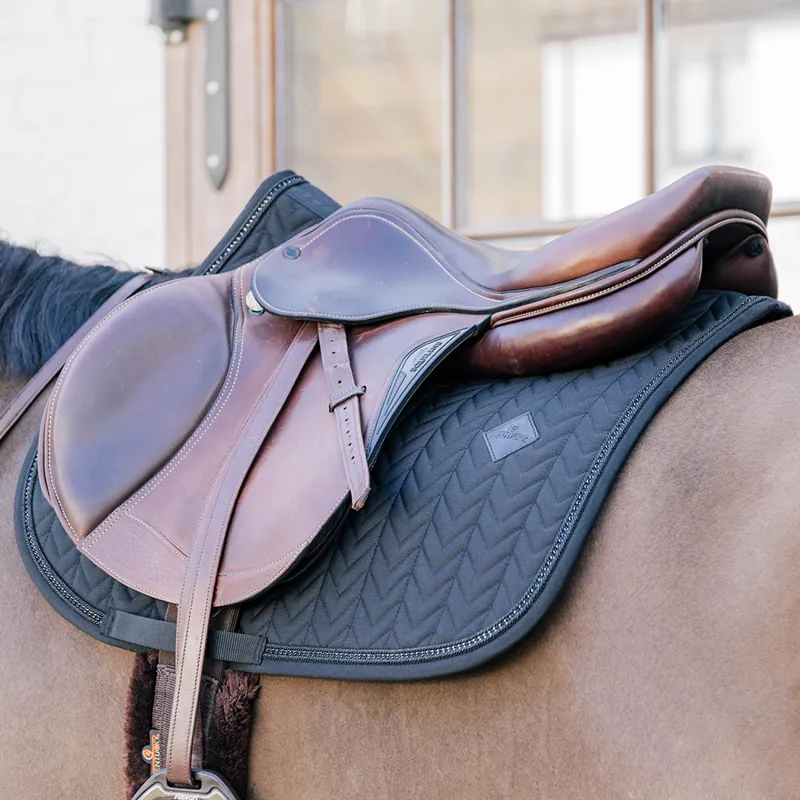 Kentucky Metal Chain Jump Saddlecloth - Black-5