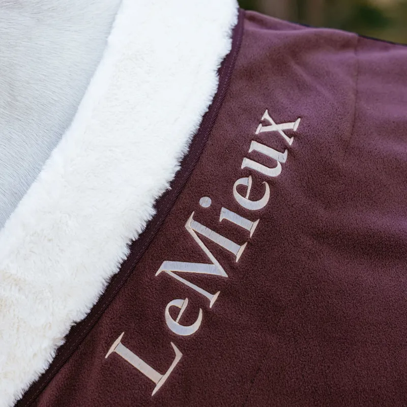 LeMieux Kudos Luxe Fleece Show Rug - Damson-2