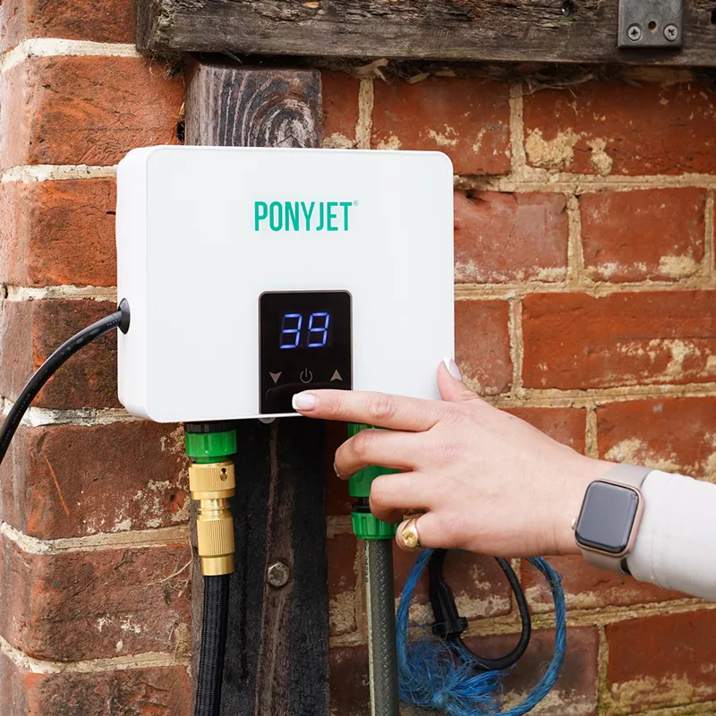 PonyJet Hot Shower Mini