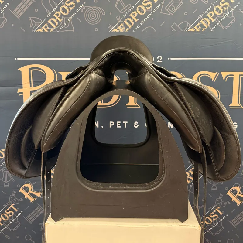 Optimum Performance Monoflap Dressage Saddle - Black 18in MW-3
