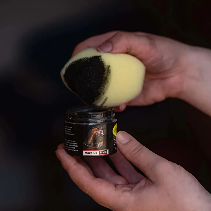 Smart Grooming Equine Make Up - Black-4
