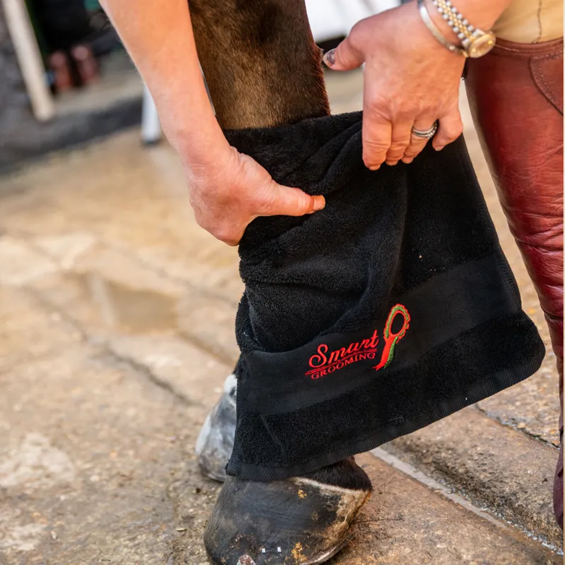 Smart Grooming Handy Towel - Black-1