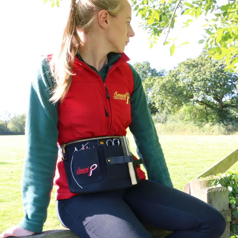 Smart Grooming Plaiting Apron - Black-2