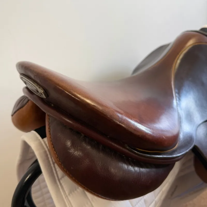 Stubben Siegfired Special CS Jump Saddle - Havana 17.5 31 Wide-2