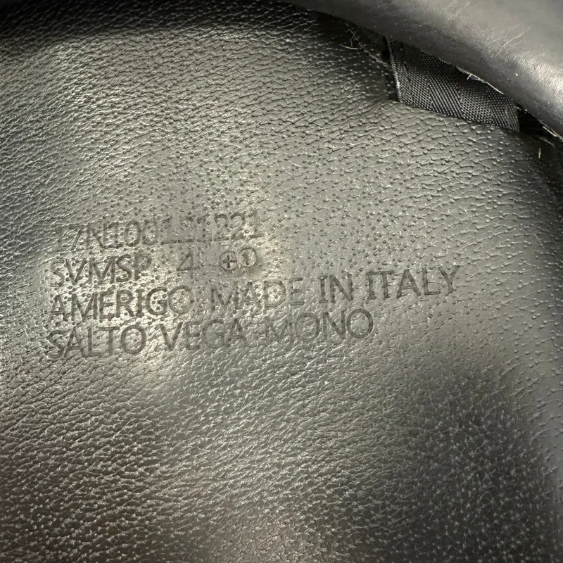 Amerigo Vega Jump Saddle - Black 17in +1-7