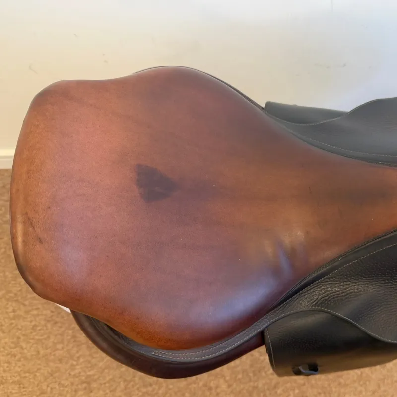 CWD SE02 Classic Jump Saddle - Brown 17.5 in-10