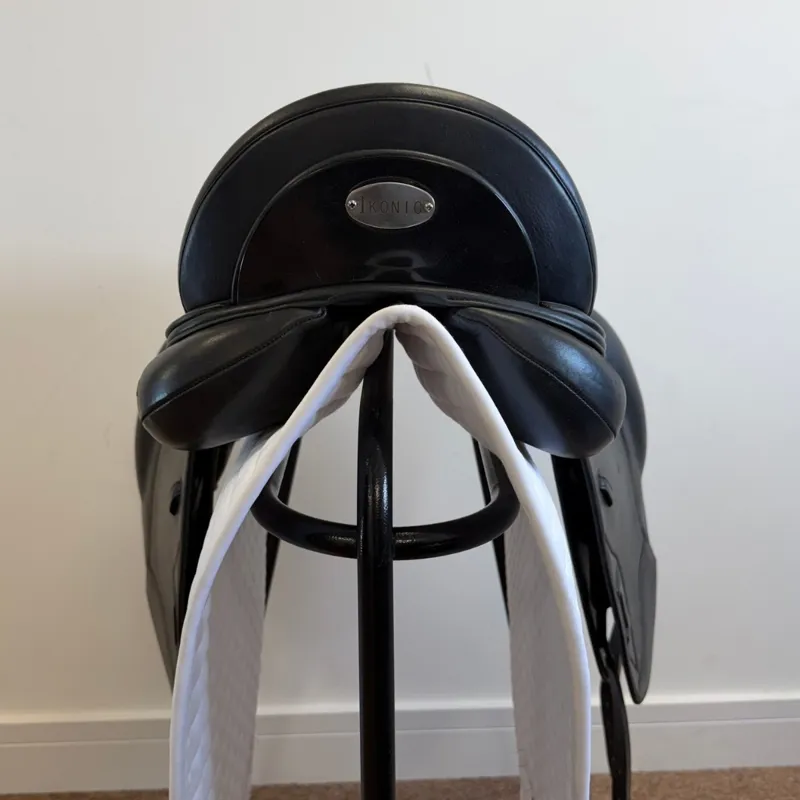 Ikonic Proline Dressage Saddle - Black 17.5 in -4